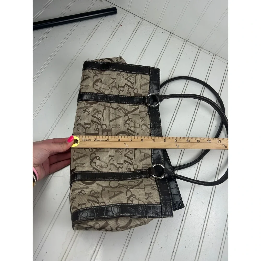 Sag Harbor Vintage Y2K Tan Black Monogram Letter Shoulder Bag